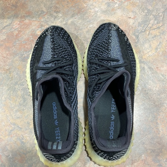 Adidas Yeezy Boost Carbon. Mens size 8. - Picture 2 of 2
